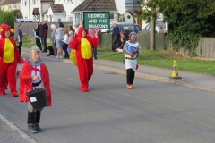 Lambourn Carnival 2014 George and the Dragons