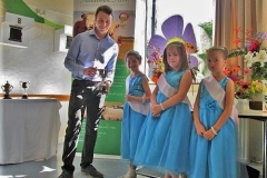 Robert Read receiving a Cup from the Carnival Princesses