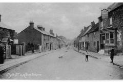 Lambourn-High-St-Hinds-Head